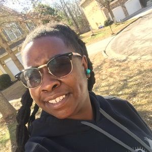 Meet your Posher, Laquanda